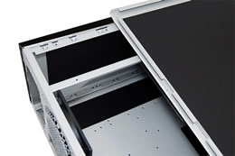 人気の静音ミドルタワーケース「SOLO」に日本限定モデルが登場