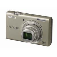 【クリックでお店のこの商品のページへ】Nikon COOLPIX S6200 (プラチナシルバー) 《送料無料》